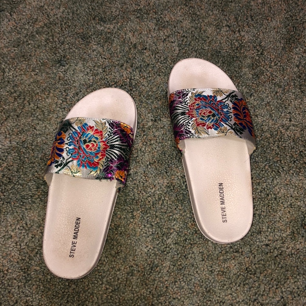 Steve Madden Slides